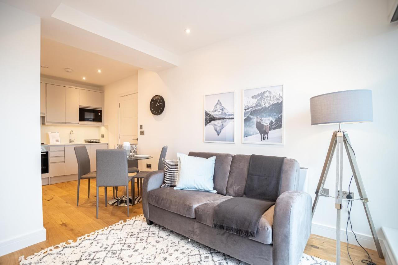 הוילה Deluxe Chic 1 2 Bed Apts Near Heathrow Legoland Windsor סלאו מראה חיצוני תמונה