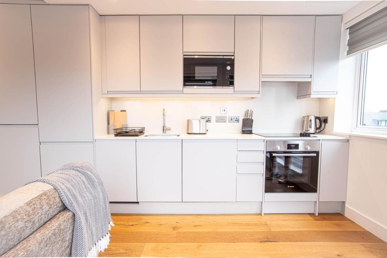הוילה Deluxe Chic 1 2 Bed Apts Near Heathrow Legoland Windsor סלאו מראה חיצוני תמונה