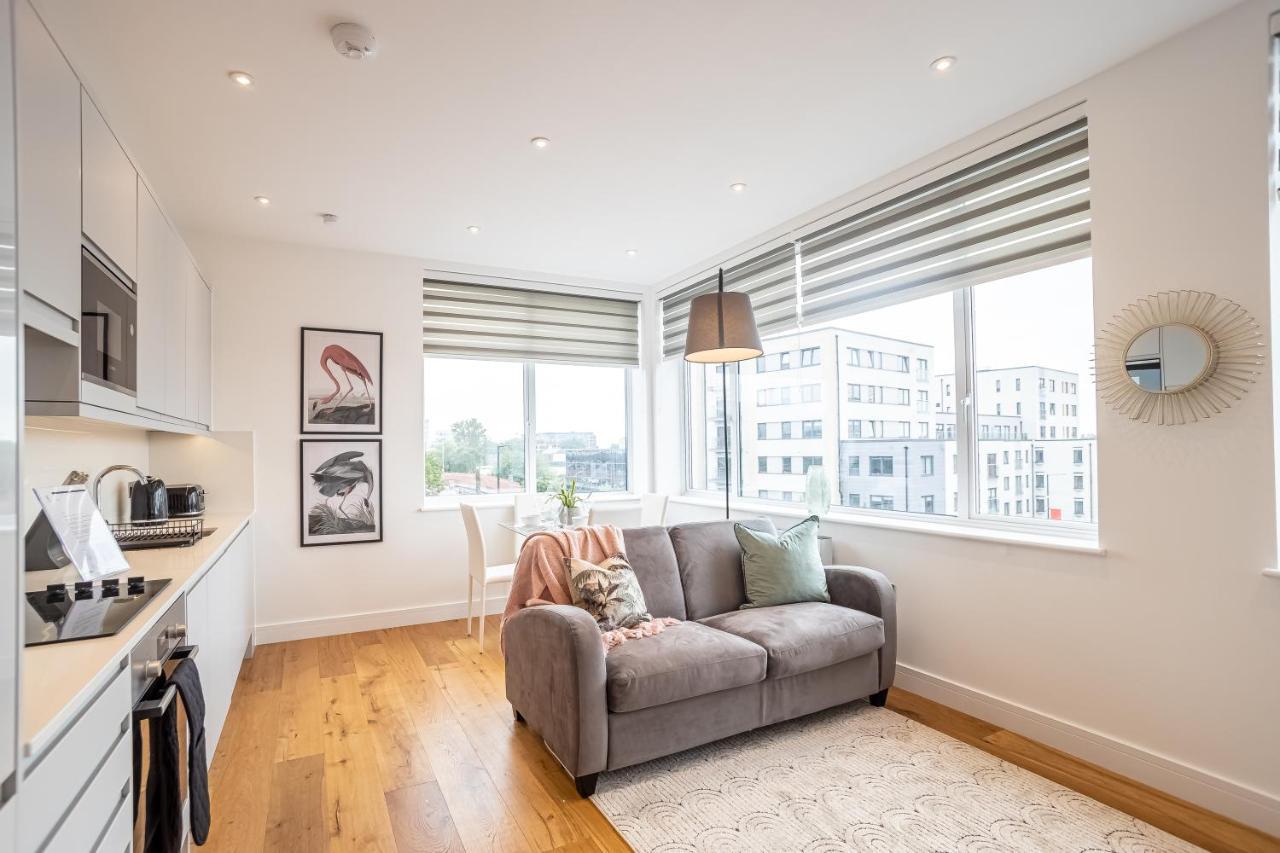 הוילה Deluxe Chic 1 2 Bed Apts Near Heathrow Legoland Windsor סלאו מראה חיצוני תמונה