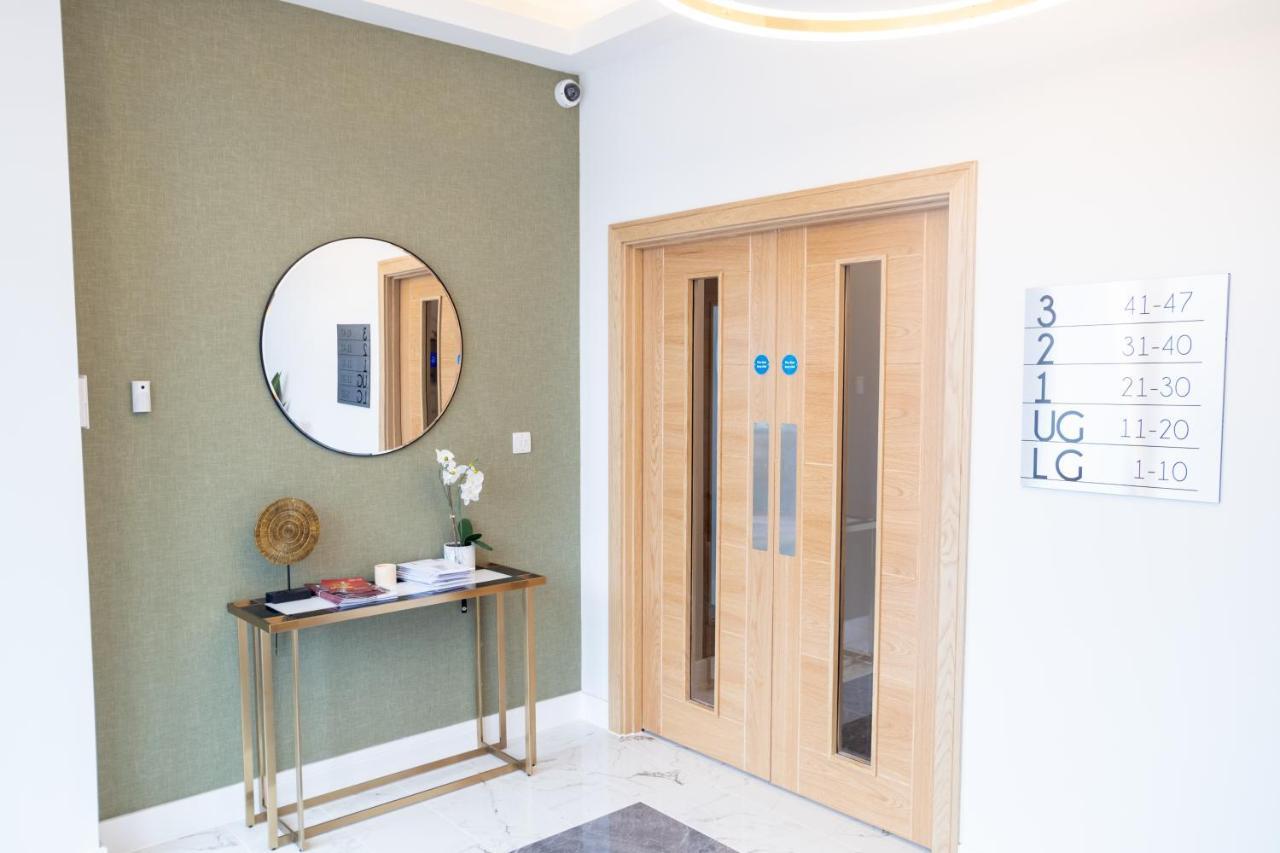 הוילה Deluxe Chic 1 2 Bed Apts Near Heathrow Legoland Windsor סלאו מראה חיצוני תמונה