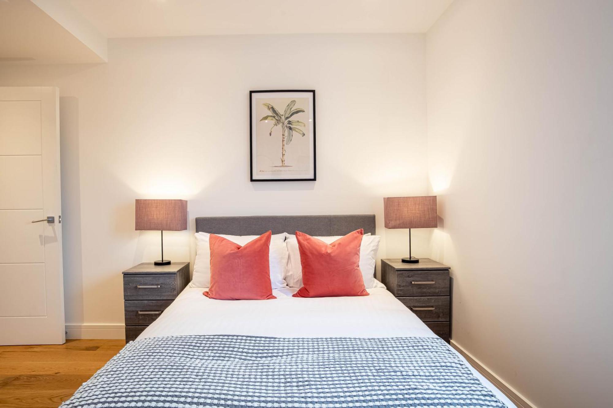 הוילה Deluxe Chic 1 2 Bed Apts Near Heathrow Legoland Windsor סלאו מראה חיצוני תמונה