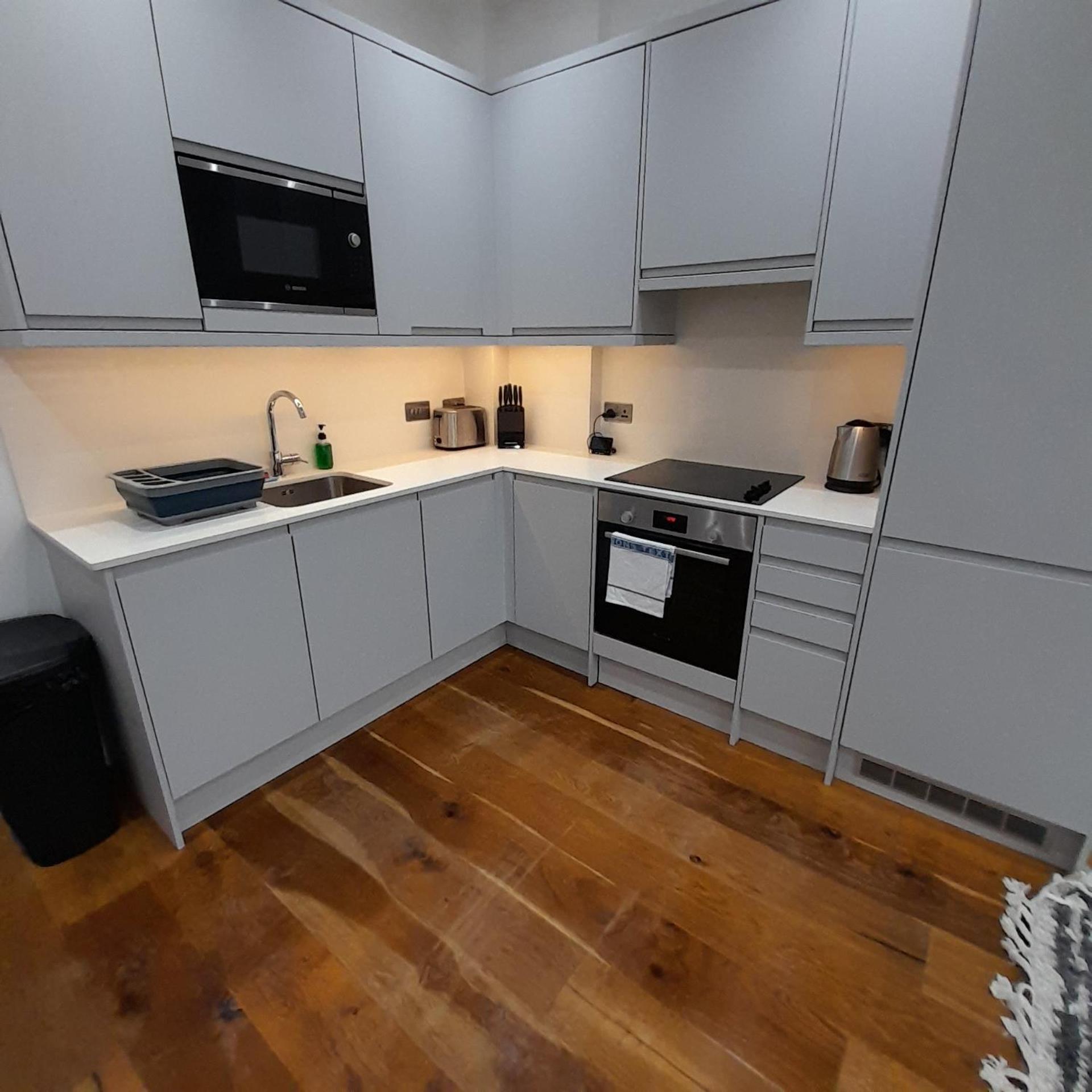 הוילה Deluxe Chic 1 2 Bed Apts Near Heathrow Legoland Windsor סלאו מראה חיצוני תמונה