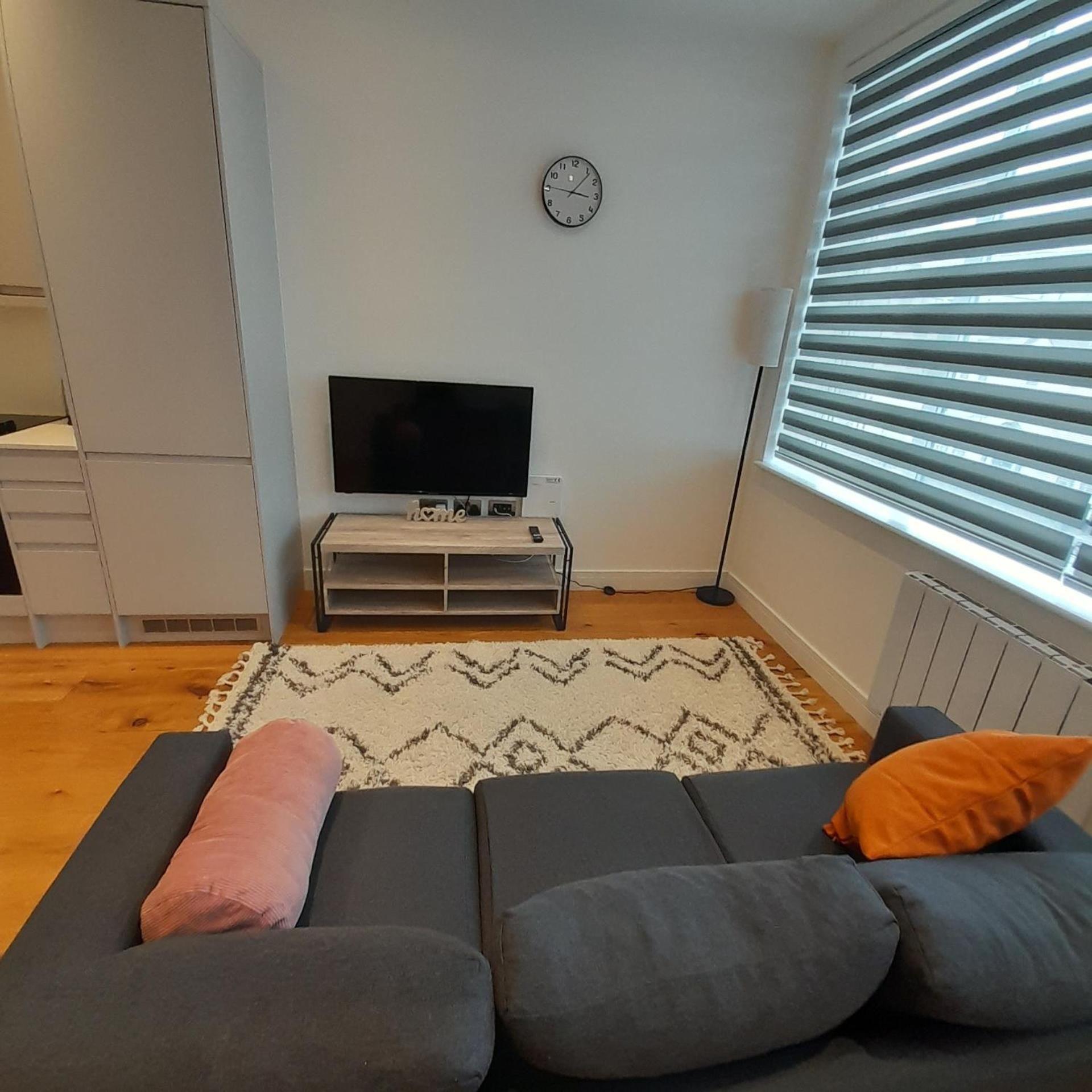 הוילה Deluxe Chic 1 2 Bed Apts Near Heathrow Legoland Windsor סלאו מראה חיצוני תמונה