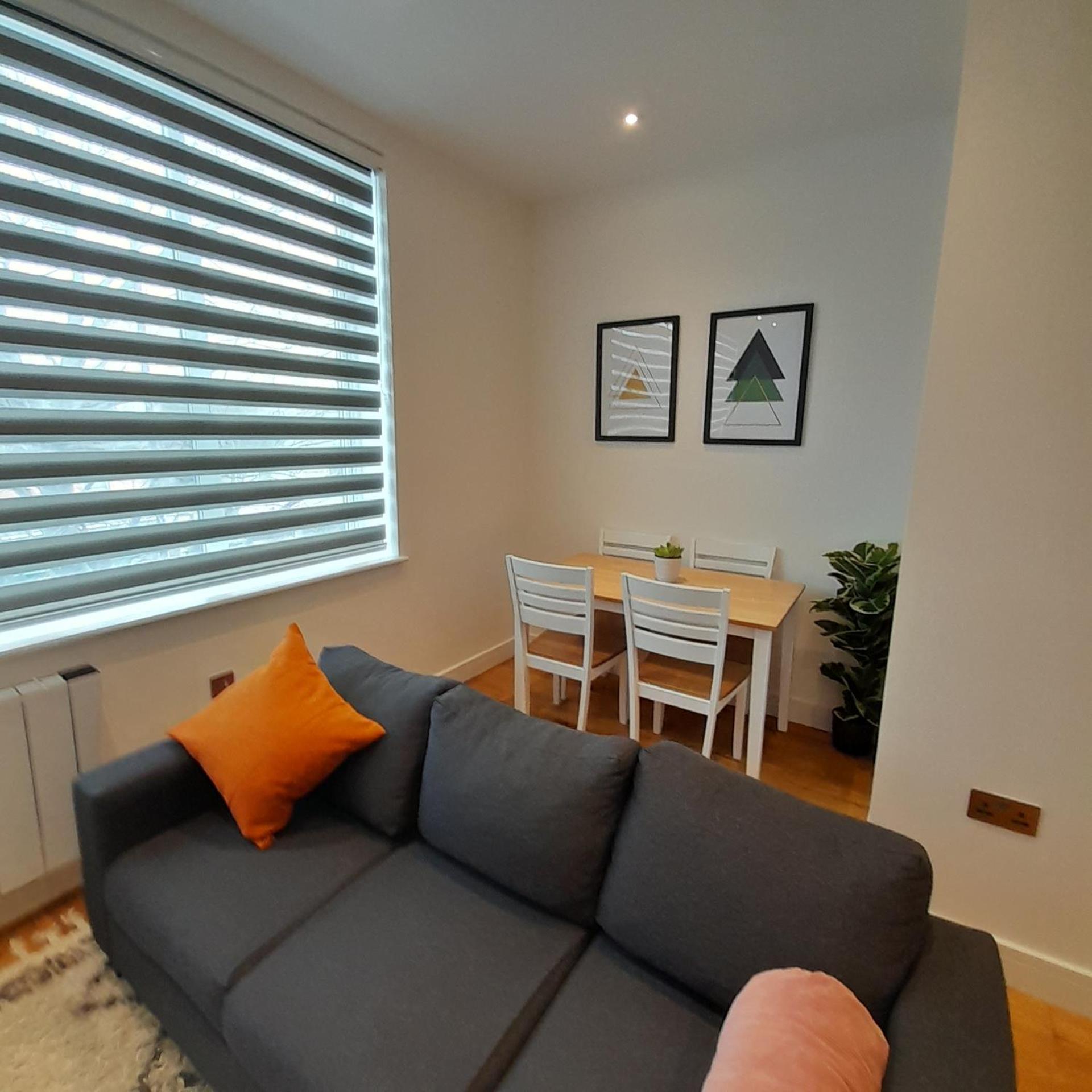 הוילה Deluxe Chic 1 2 Bed Apts Near Heathrow Legoland Windsor סלאו מראה חיצוני תמונה