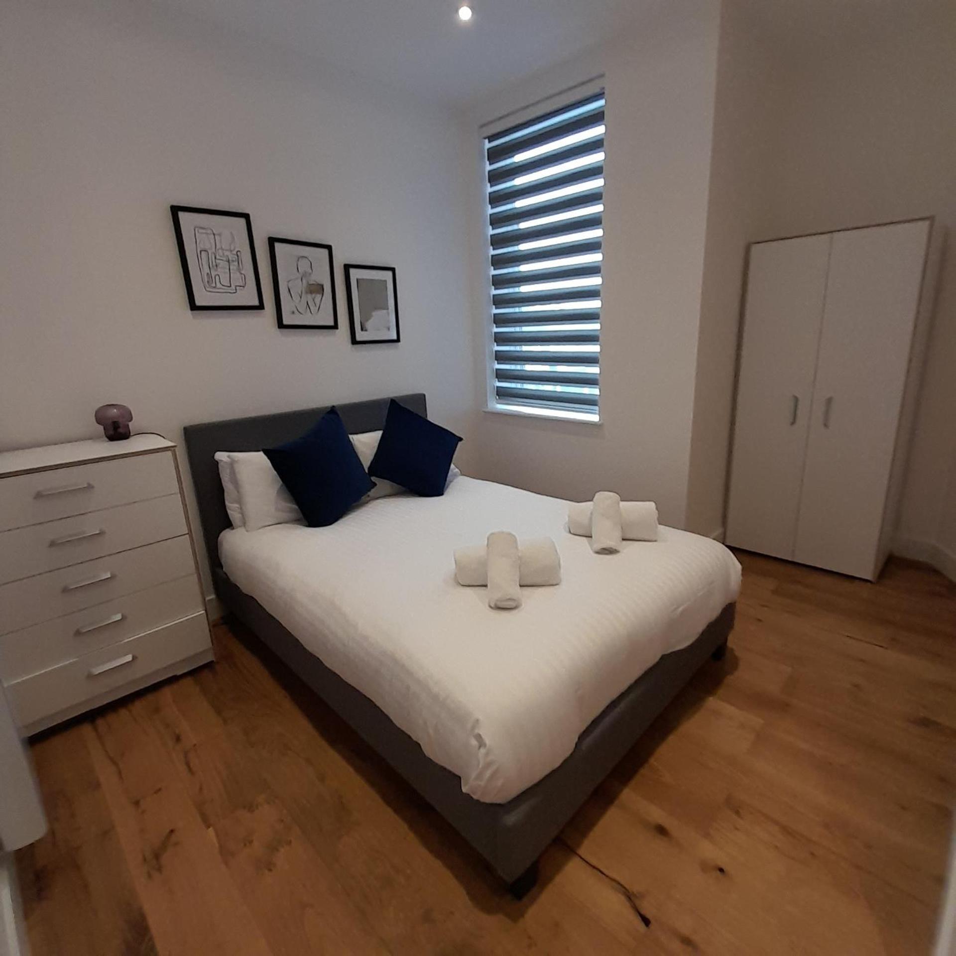 הוילה Deluxe Chic 1 2 Bed Apts Near Heathrow Legoland Windsor סלאו מראה חיצוני תמונה