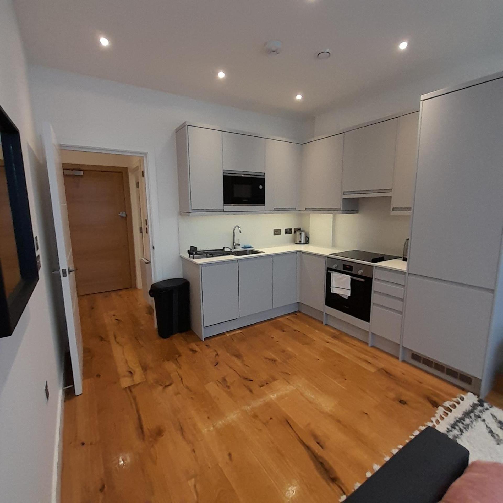 הוילה Deluxe Chic 1 2 Bed Apts Near Heathrow Legoland Windsor סלאו מראה חיצוני תמונה